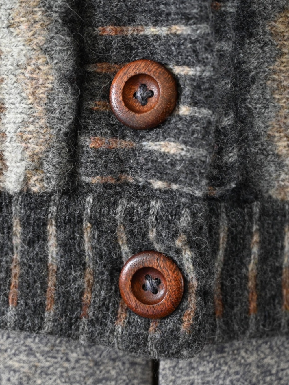 Vintage Heather Knits Gray Tan Striped Structured Cardigan w/ Wooden Buttons - Picture 2 of 9